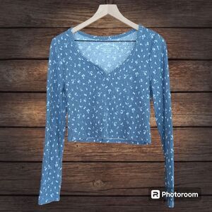 Aeropostale Long Sleeve Floral Shrunken Tee Size L